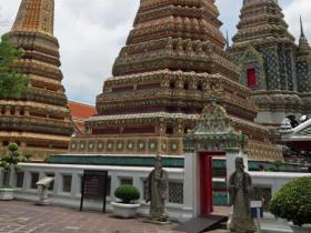 RED_008_Wat_Pho