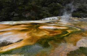 RED_001_Waimangu_Volcanic_Valley