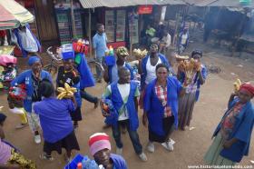 RED_003_Mercado_nas_estradas_da_Uganda