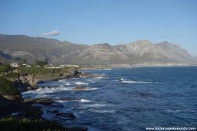 RED_001_Praia_em_Hermanus