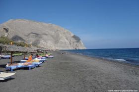 RED_014_Perissa_Beach_em_Santorini