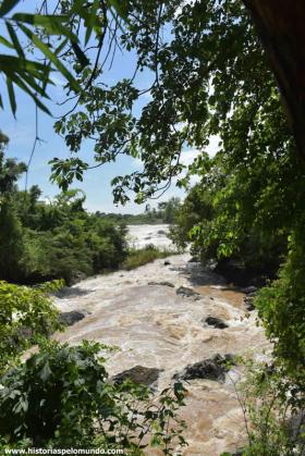 RED_003_Cachoeira_em_Dondet_(Four_Thousand_Islands)