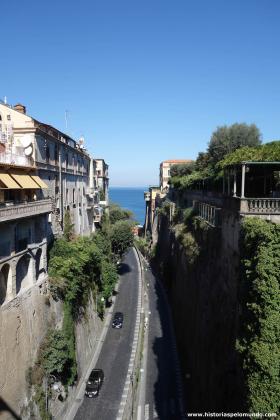 RED_Caminho_para_o_porto_de_Sorrento__ok