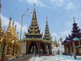 RED_002_Shwedagon_Pagoda_em_Yangon